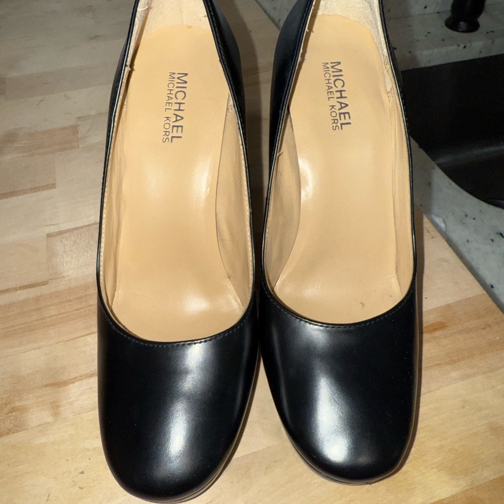 Michael Kors Classic Black Heels